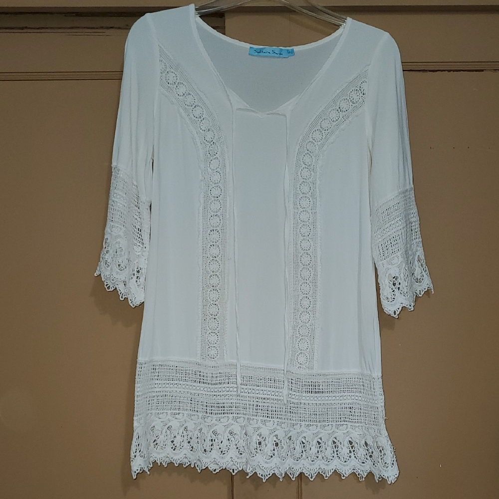 Chic White Lace Women's Blouse